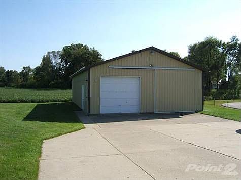 9430 E Birch Run Rd Garage