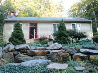 49 Rowland Rd, Old Lyme, CT 06371