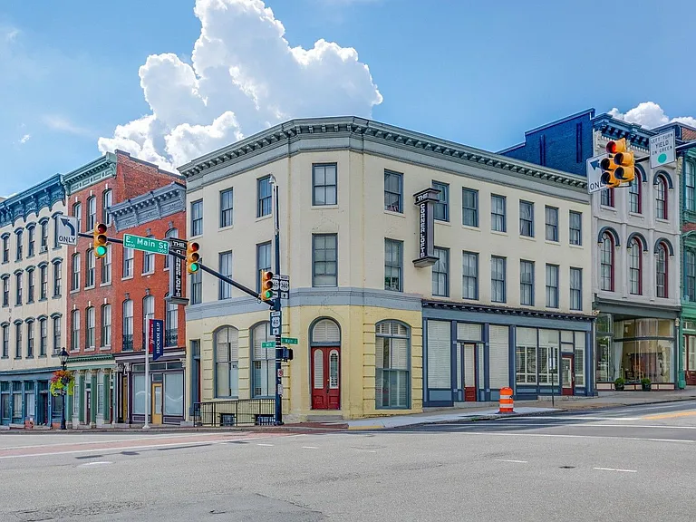 The Corner Lofts — Photo 108
