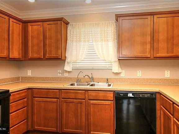 5th image of 3238 Evanside Ln
