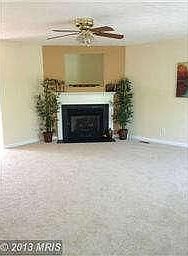 4th image of 705 Clint Ln