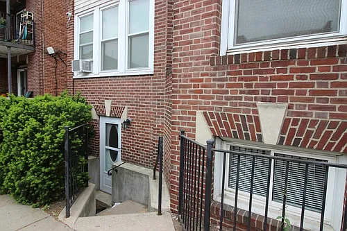 168 Allston St #7 Photo 1
