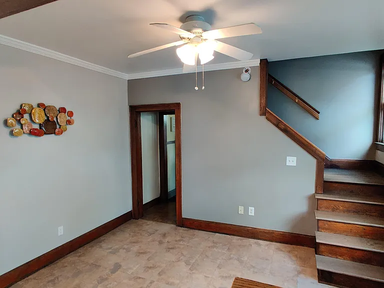 213 Dana Ave — Photo 5