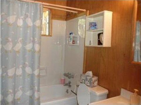 4th image of 625 Barrett Way