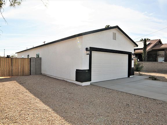 4th image of 12543 W Cottonwood St