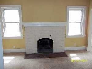 4th image of 1004 Logan Ave