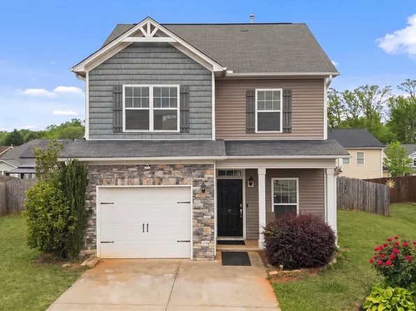 11 Heatherfield Dr, Simpsonville, SC 29680