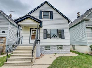 2848 S 9th St, Milwaukee, WI 53215