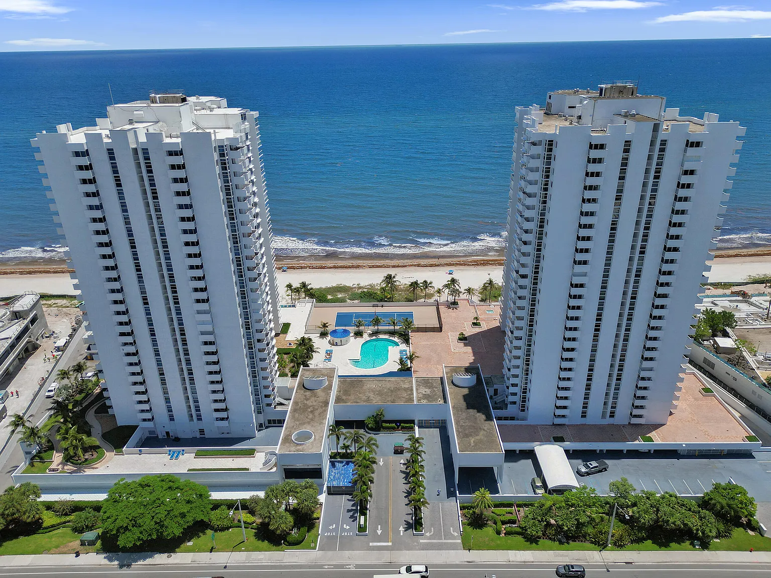 1360 S Ocean Blvd — Photo 2