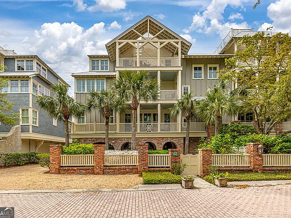 2nd image of 17 Sea Oats Ln