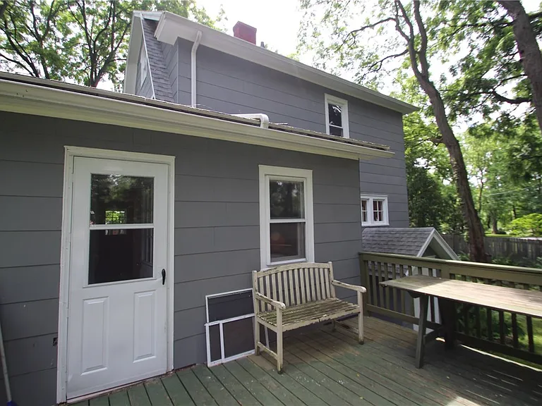 337 Mendon Rd — Photo 4