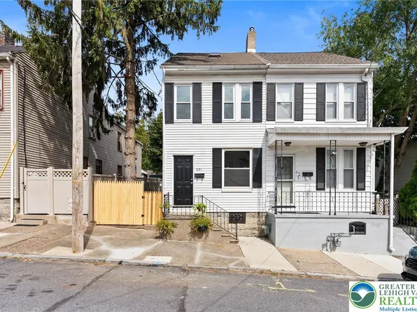 821 Jackson St, Easton, PA 18042