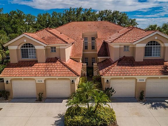 3rd image of 25236 Pelican Creek Cir APT 102