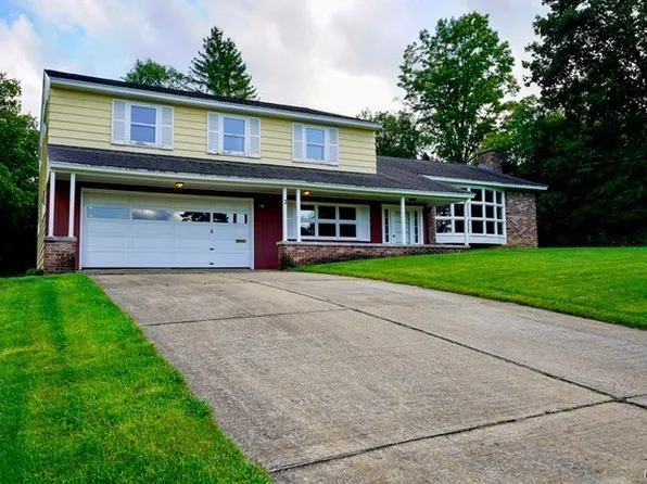 2 Carmen Ln, Utica, NY 13501