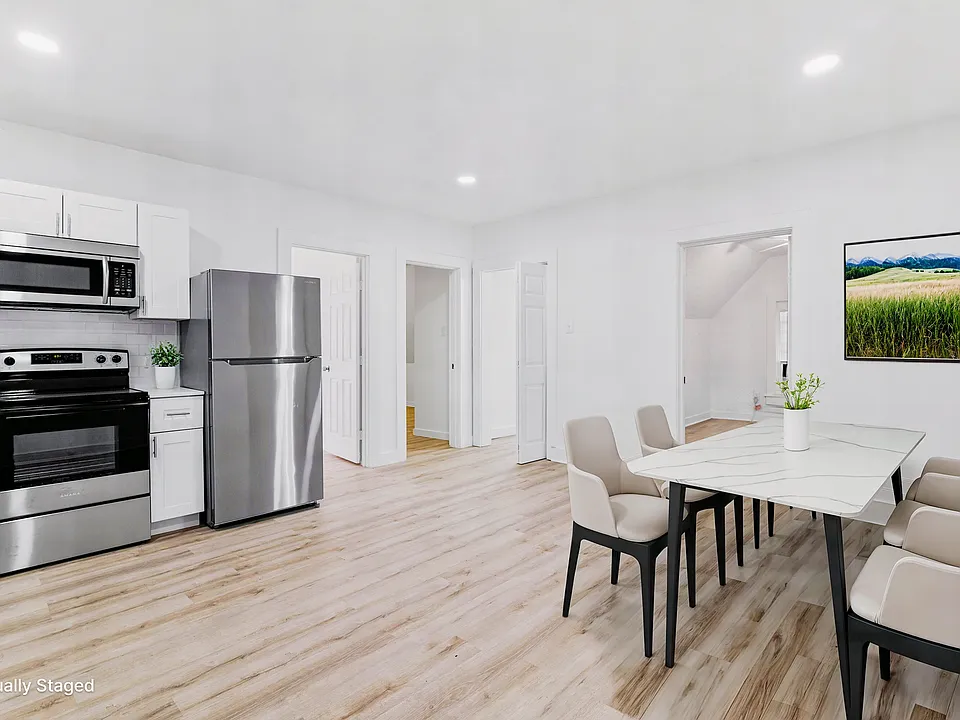 121 W Moore St #301