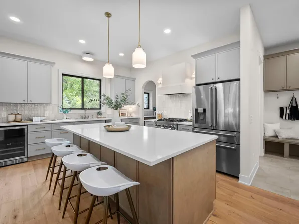 5801 Fairfax Ave, Edina, MN 55424
