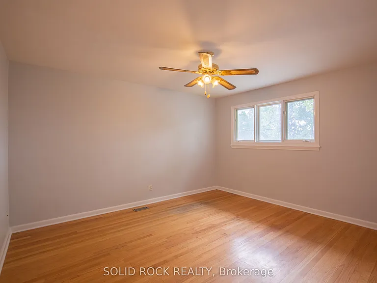2763 Kelly Ave #1 — Photo 12