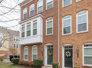 9427 Canonbury Sq, Fairfax, VA 22031
