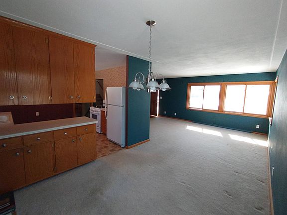 Dining - opens up to the living room