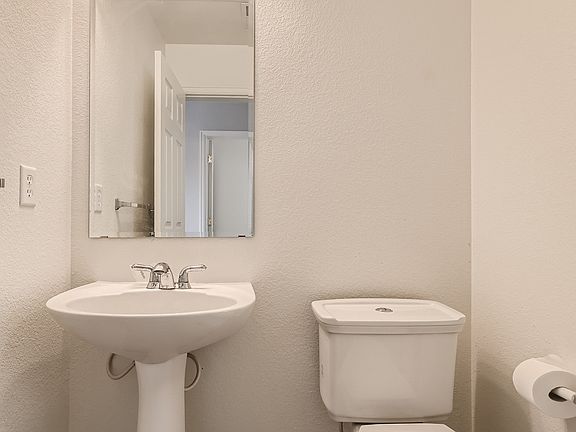 09 Bathroom_11152022