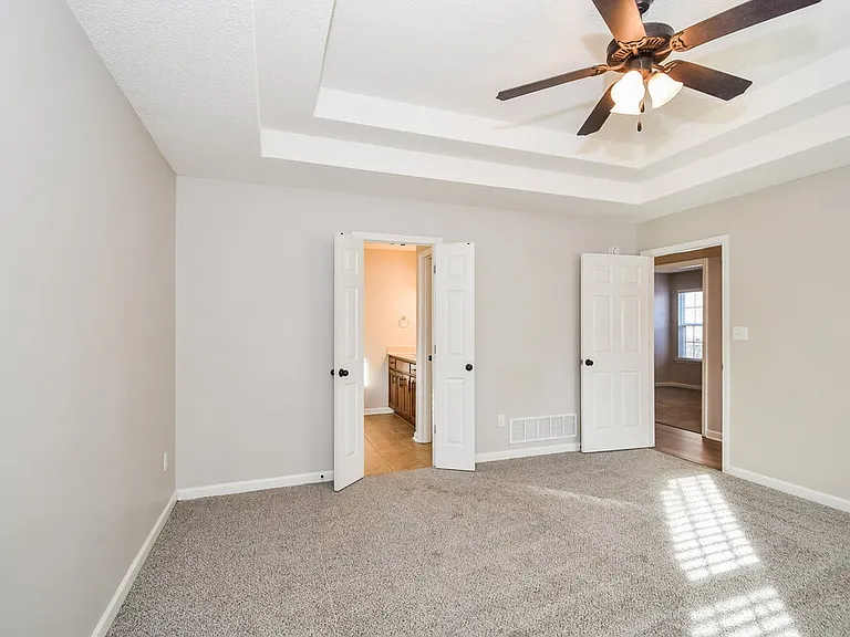 7860 Ridgedale Dr — Photo 9
