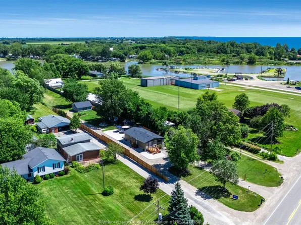574 Bevel Line Rd, Leamington, ON N8H 3V4
