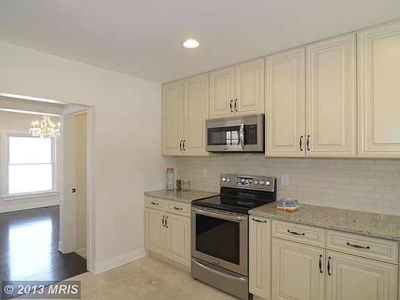 2nd image of 8021 Woodholme Cir