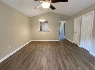 101 Cameron Ct #105, Athens, GA 30606