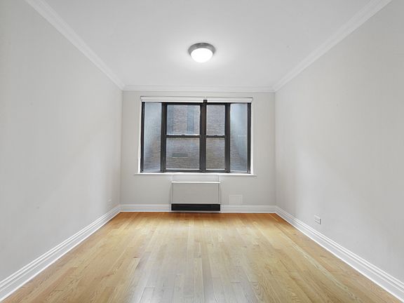 5th image of 252 E 61st St #N2c