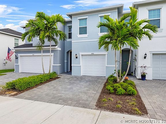 2nd image of 1810 SE Ocean Cove Way