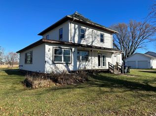 N9106 Ash Rd, Bear Creek, WI 54922