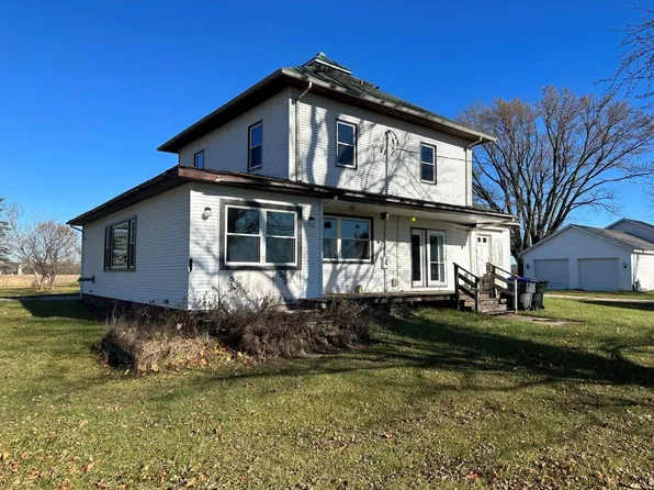 N9106 Ash Rd, Bear Creek, WI 54922