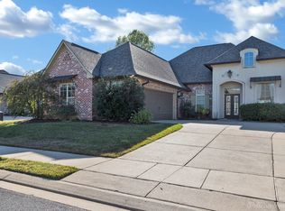 2828 Caribbean Cv, Shreveport, LA 71105