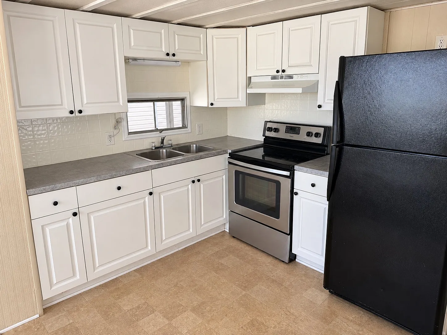 1 bed, 600 sqft, $995 — Photo 2
