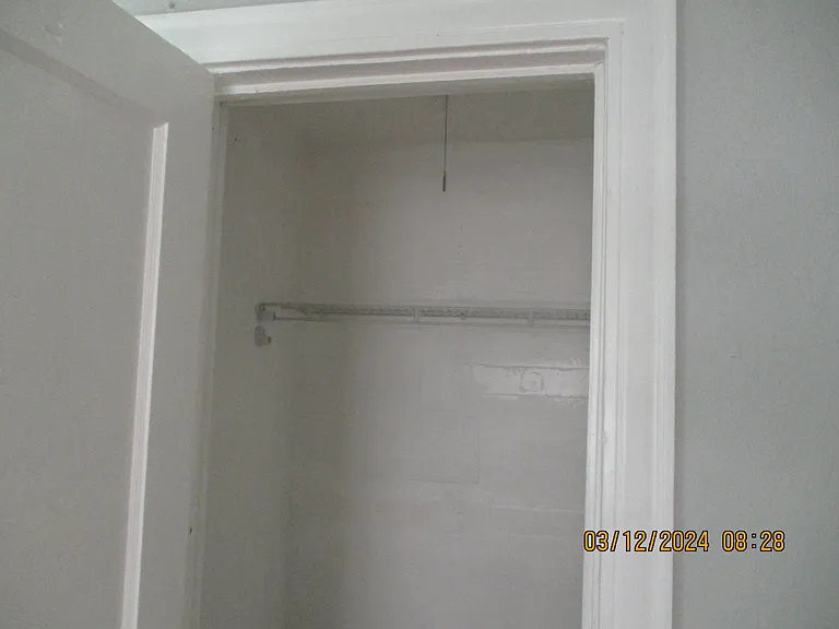411 8th Ave N — Photo 12