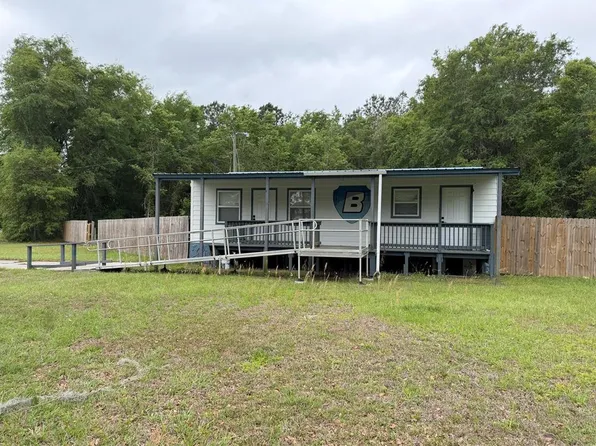 683 N Court St, Bronson, FL 32621