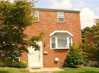 938 Regina Dr #A, Halethorpe, MD 21227