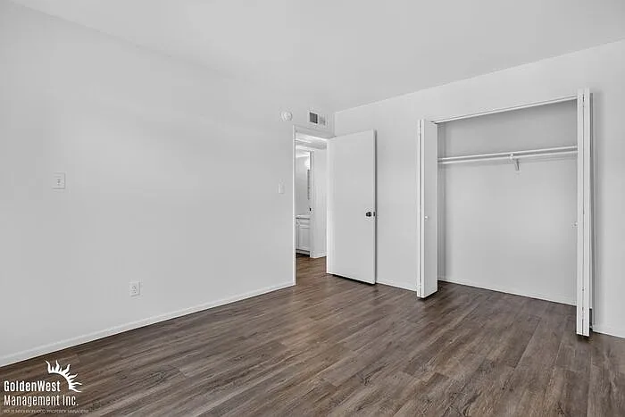 2209 W Belmont Ave #5 — Photo 11
