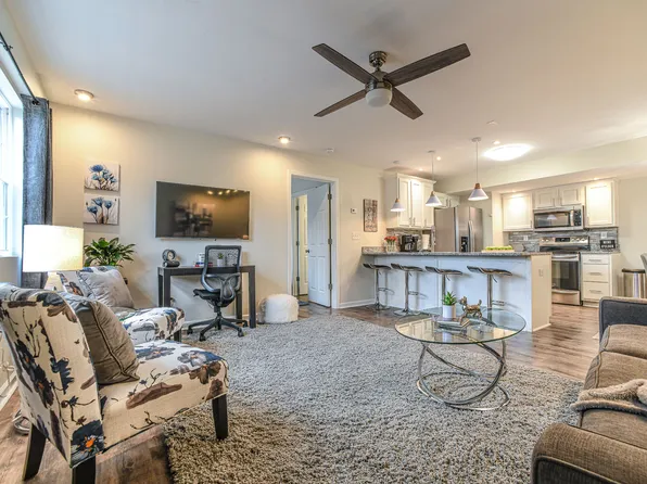 106 Topfield Rd, Louisville, KY