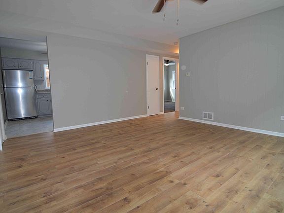 3rd image of 2064 N 18th Ave APT 1R