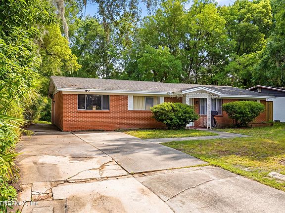 4th image of 7221 DOSTIE Drive