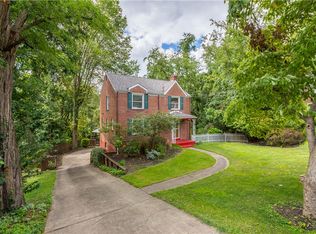 5640 Valleyview Dr, Bethel Park, PA 15102