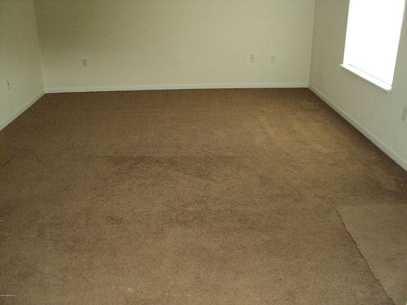 5th image of 5678 Atlee Ave