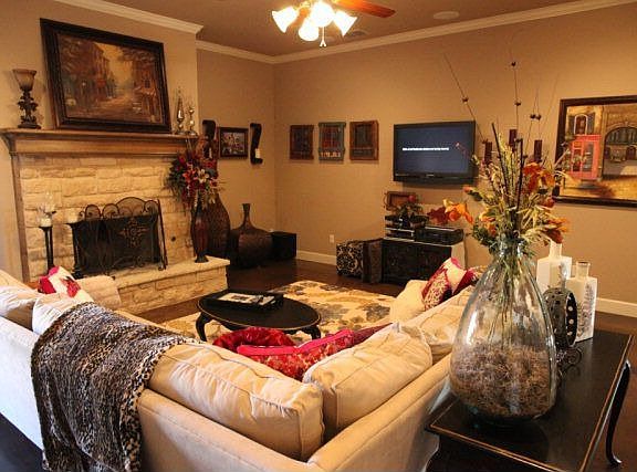 4th image of this home