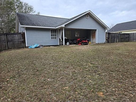 4th image of 4715 Augusta Dr