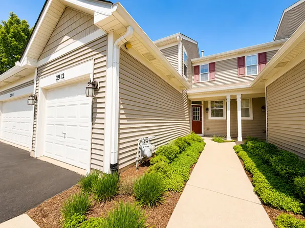2912 White Thorn Cir, Naperville, IL 60564