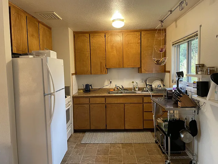 705 SE Bell Ave — Photo 4