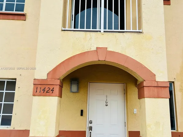 11424 NW 94th Pl #7, Hialeah Gardens, FL 33018