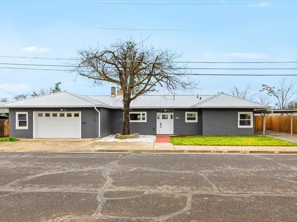 140 N 8th St, Central Pt, OR 97502