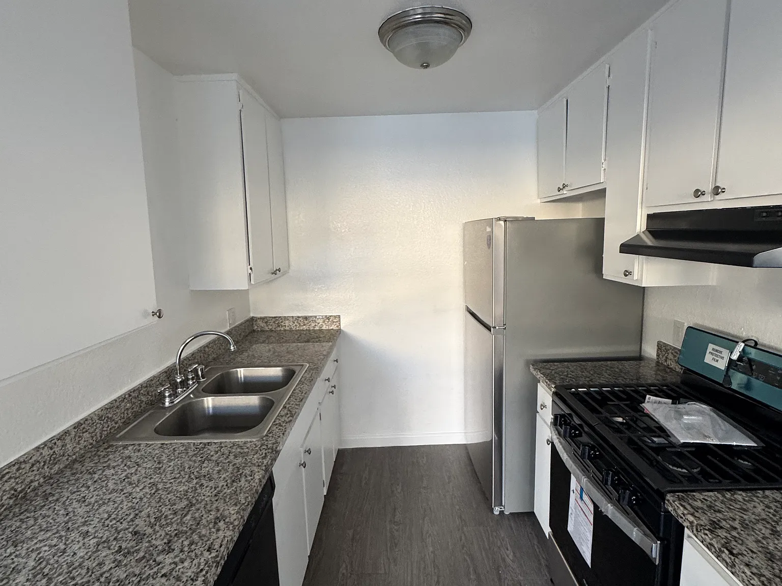 2 bed, 900 sqft, $2,195 — Photo 4